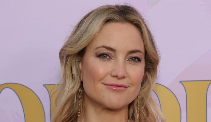 BLUZE DOMINIRAJU PRELAZNOM SEZONOM Ne možete da pogrešite koju god nijansu da izaberete, a ovi modeli su provereno najbolji