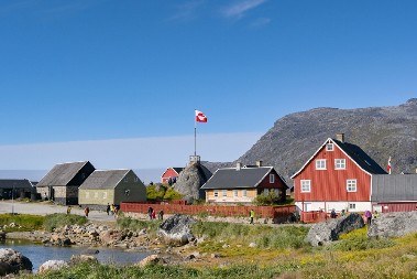 INSPIRISANI TRAMPOM Usred egzistencijalne krize, Grenland spreman da glasa – kome se prikloniti?