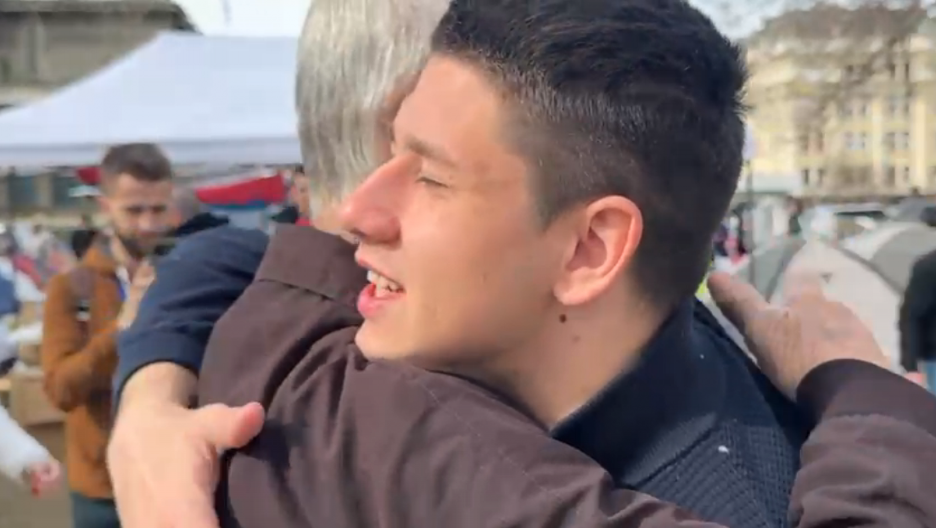 DEDA STJEPAN PONUDIO KUĆU MILOŠU PAVLOVIĆU I STUDENTIMA "Ja sam radio i zaradio, mogu da dam!" (VIDEO)