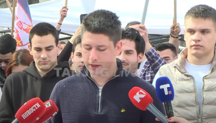 STUDENTI KOJI ŽELE DA UČE ŠALJU PORUKU SRBIJI! Rektorima i profesorima rekli ''Izjasnite se ko nam je zabranio da studiramo'' (FOTO/VIDEO)