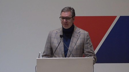 KO BUDE BACAO KAMENICE I POKUŠAO DA UPADNE U NEKU INSTITUCIJU DOBIĆE 3 DO 15 GODINA ROBIJE  Vučić: Da se zna red u državi!