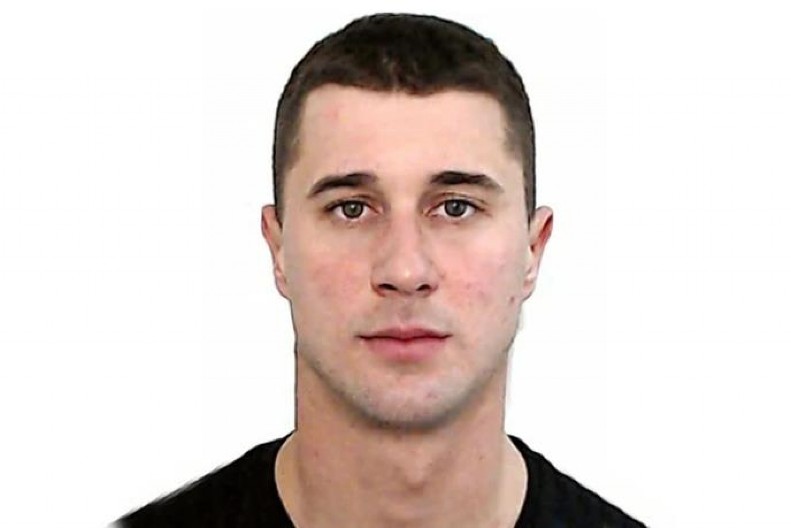 OVO JE OPASNI BEGUNAC, FILIP IVANOVIĆ! Pokidao nanogicu i pobegao iz Beograda, traži ga i Interpol zbog povezanosti sa SUROVIM UBISTVOM (FOTO)