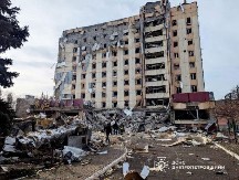 U NAPADU NA RODNI GRAD ZELENSKOG POGINULA ŽENA Povređeno više osoba, bukte požari u Dnjepru (FOTO, VIDEO)