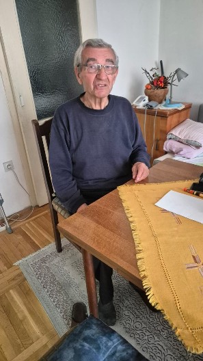 PORODICA RACA KOJA JE IZGUBILA ĆERKU U PADU NADSTREŠNICE U NOVOM SADU! Otac Djuro OSUĐUJE IZAZIVANJE NEREDA: Ovo nije način da se dođe do pravde