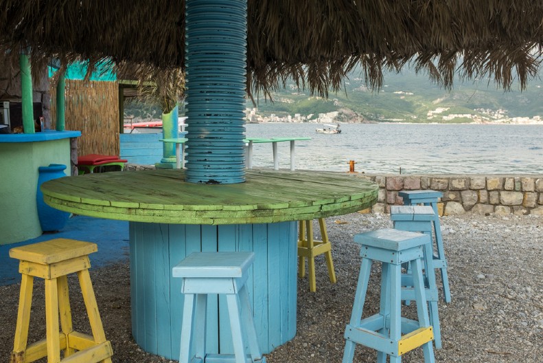 "COCO BEACH" U BUDVI IZAZVAO HAOS! Tužilaštvo istražuje misterioznu ponudu od 2,7 miliona evra za 79 metara plaže