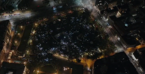 STUDENTI KOJI ŽELE DA UČE SVETLOM RASTERALI BLOKADNI MRAK Bliceve na telefonima uperili u nebo da vidi cela Srbija! (VIDEO)