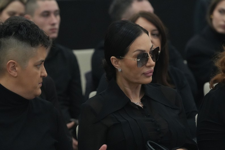 "BOŽE MILI ZAŠTO?" Ceca Ražnatović pogođena smrću, oproštajna poruka rasplakala javnost