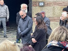 "ŽIVI, JER SVAKA VEČNOST JE KRATKA..." Aleksandra (27) sahranjena uz bolne reči pesme koja nosi snažnu poruku