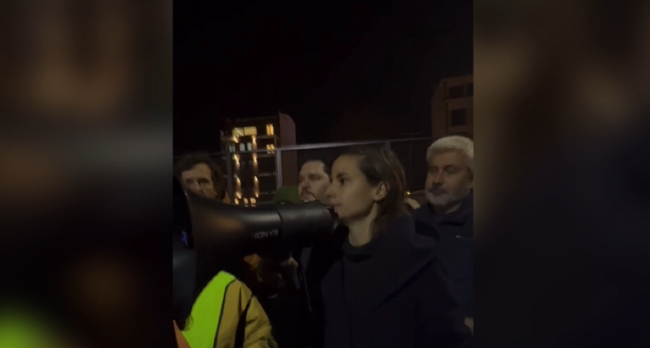 NIJE IM RADIO “ZVUČNI TOP”! Propao zbor kapućino brigade na Vračaru (VIDEO)