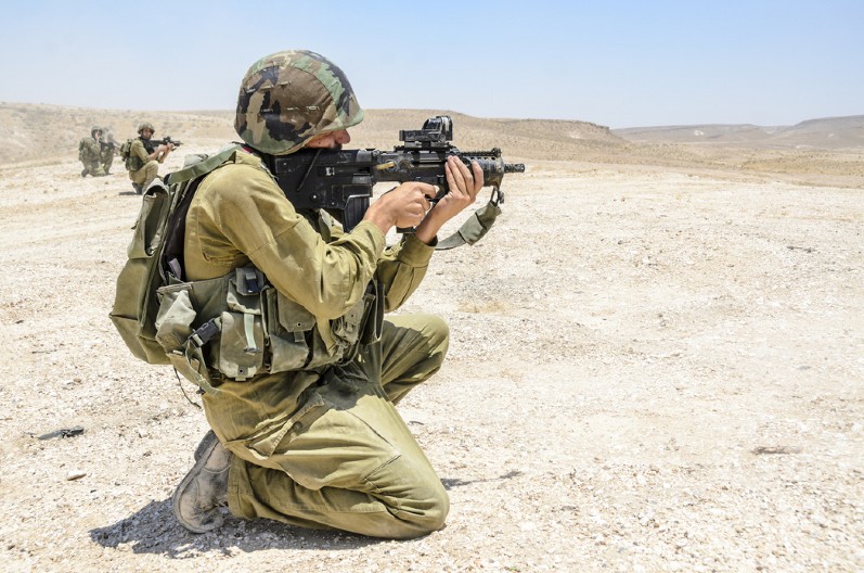 IZRAELSKA VOJSKA OD JUTROS DUŽ SEVERNE OBALE U POJASU GAZE "Nastavljamo sa napadima"