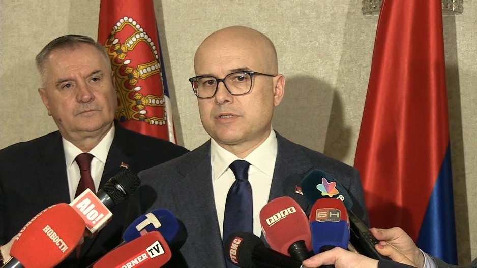 VUČEVIĆ APELUJE NA ZAJEDNIŠTVO I SLOBODU: Najavljen prvi sastanak pokreta za narod i državu