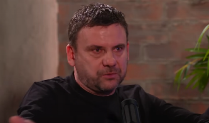 ''ZA TU BOLEST LEKA NEMA'' Mikica Bojanić roni suze dok priča o sinu sa autizmom: ''Supruga više nosi taj teret nego ja'''