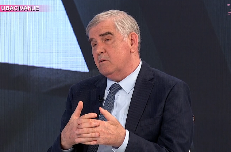 OVDE NISU SAMO STUDENTI Beriša:  Oni su očito dobili rok i finansijska sredstva, tu nema nikakve tajne, cilj je rušenje Srbije