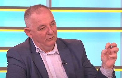 ZAMARANJE PRI PENJAJU UZ STEPENICE JE PRVI ZNAK Dr Mitić otkriva koje promene ukazuju da bubrezi ugrožavaju srce