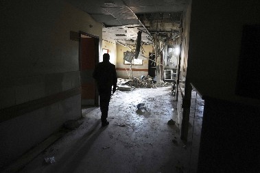 POGOĐEN I ŠATOR U KOJEM SU BILI RODITELJI SA TROJE DECE U Gazi tokom noći ubijeno najmanje 23 Palestinaca