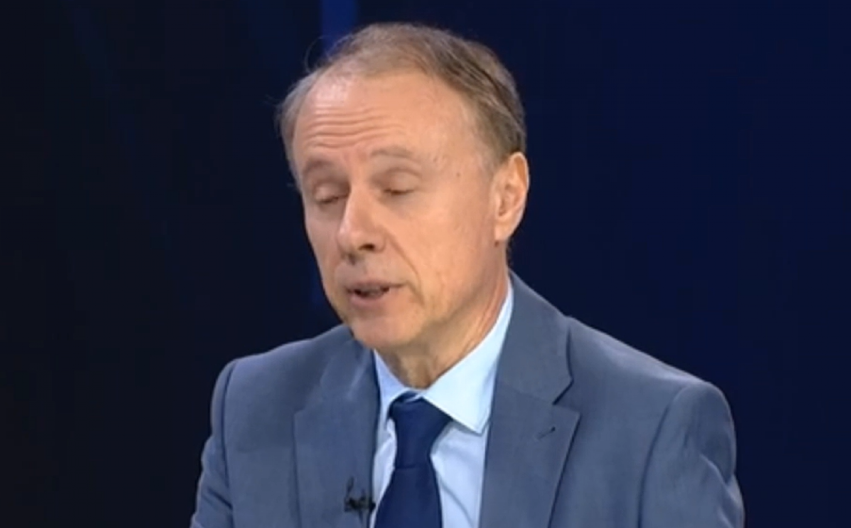 REKTOR ĐOKIĆ KUKA ZBOG PLATA Krivi studente blokadere da zbog njih ne može da radi