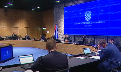 HRVATI REŠILI ŠTRAJKAČE Štrajkujete? Dobro, onda nema para!