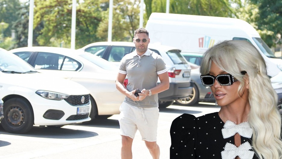 "DUŠKO ME JE POZVAO NA ROĐENDAN, SA KARLEUŠOM SE NE DRUŽIM" Pevačica konačno stala na put glasinama, javnost treba da zna