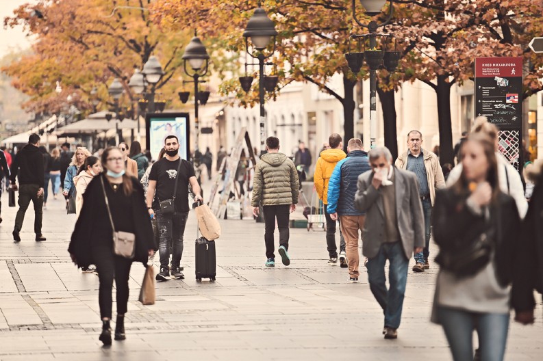 Jedan narod u Srbiji ostavi najviše novca: Brojniji od Kineza, iznenadiće vas brojka!