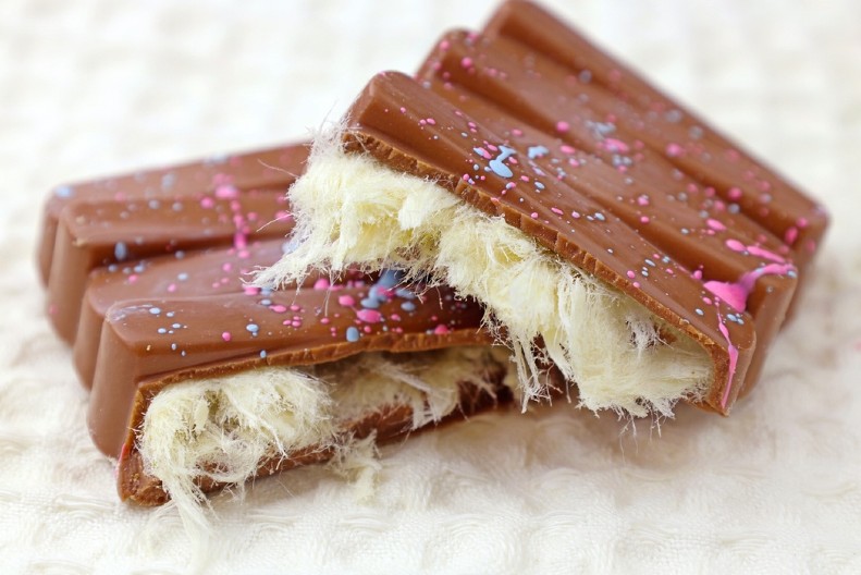 Čokolada sa "kosom" košta 2.500 dinara! Smenila Dubai čokoladu sa trona, evo kako izgleda (VIDEO)