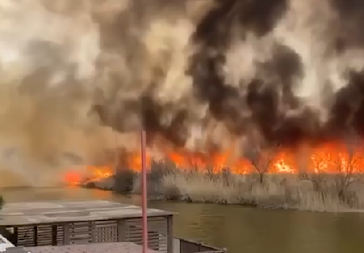 ZID VATRE SE PROSTIRE 1 KILOMETAR Strahota od požara u Rusiji, nezapamćena prirodna katastrofa (VIDEO)