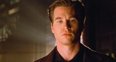 ,,ŽELIM TI SVE NAJBOLJE NA..." Slavni glumac se oprostio od Vala Kilmera, zajedno su glumili u omiljenom filmu u Srbiji