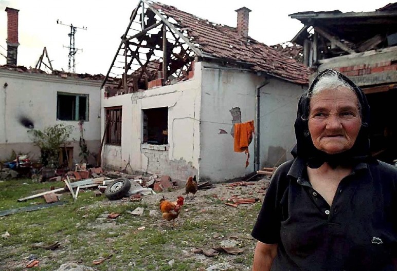 "SRPSKA HIROŠIMA" U strahovitom udaru NATO agresora, za samo 1 dan ovaj grad sravnjen sa zemljom, pobili su 17 civila (VIDEO)