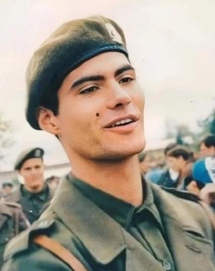 TRI MAJKE U SRBIJI ZAVIJENE SU U CRNO Američki pilot je dobio pohvalu, a Srbija pamti heroje i NIKAD ne zaboravlja