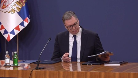 "MORAMO SE VRATITI RADU" Predsednik Vučić poslao moćnu poruku