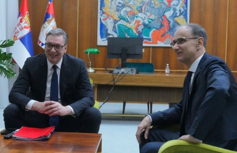 VUČIĆ NA PRVOM SASTANKU SA ĐUROM MACUTOM "Želim mu svu sreću i mnogo uspeha!"