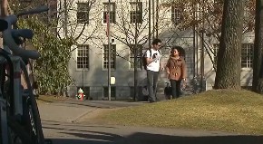 VOUK AKTIVISTI U HISTERIJI: SAD opozvale više od 500 studentskih viza