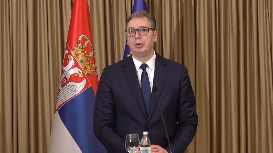 ZAJEDNO SA NARODOM Vučić sutra razvija najveću srpsku zastavu na ulicama Beograda