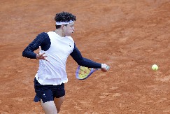 SKANDAL POTRESA SVE TENISA Drama na terenu Monte Karla: Italijan žestoko isprozivao Amerikanca, ovaj mu nije ostao dužan (VIDEO)