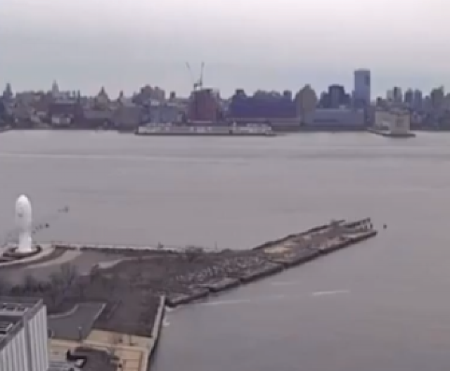 ODVAJALI SU SE OD TELA...''DELOVI HELIKOPTERA PADALI SA NEBA''! Pilot pozvao bazu neposredno nakon poletanja, otkrio ŠTA je problem (VIDEO)