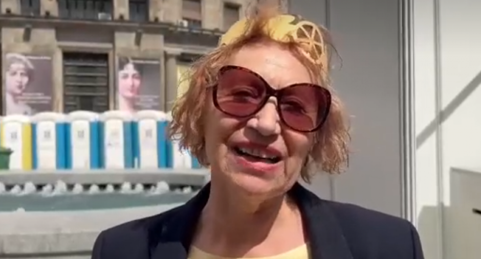 ''NAPISALA SAM PISMO PREDSEDNIKU VUČIĆU''! Građanka poručila:  Svi ga volimo, sa njim nam je najbolje i hvala mu na ovakvom skupu! (VIDEO)