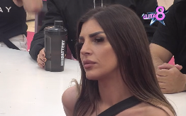 BEZ DLAKE NA JEZIKU! Baba Ene Čolić prekinula ćutnju, oplela po malom Peji, a ni Aneli Ahmić nije ostala dužna