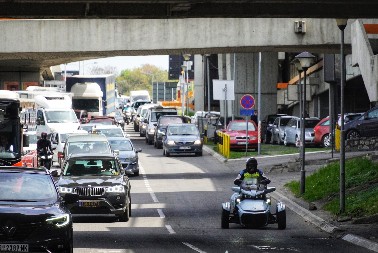 POČINJU PRETPRAZNIČNE GUŽVE Evo kakvo je stanje na putevima Srbije, ovo su kritične tačke