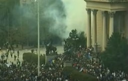 PAVKOVIĆ OTKRIO ŠTA MU JE ĐINĐIĆ REKAO Lideri DOS bili spremni da beže 6. oktobra iz Srbije