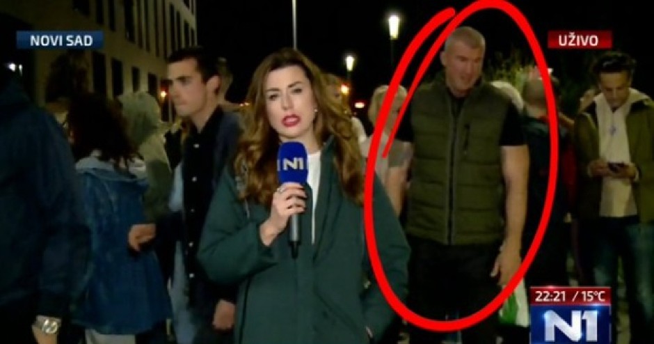 MIŠA BAČULOV BLOKIRA RTV! Ovaj opozicionar je fekalijama polivao Gradsku kuću