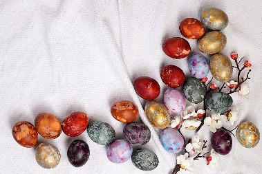 RUSKA TEHNIKA FARBANJA JAJA ZA VASKRS Mermerna šara pretvara svako jaje u pobedničko