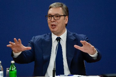 NOVINARSKA UDRUŽENJA DIREKTNI UČESNICI OBOJENE REVOLUCIJE Vučić: Ne znam šta su građani očekivali od njih