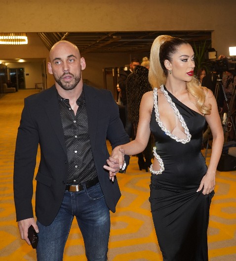 UZIMA IVANOVO PREZIME ILI IPAK NE? Tea Tairović pre svadbe donela odluku, dogovor pao!