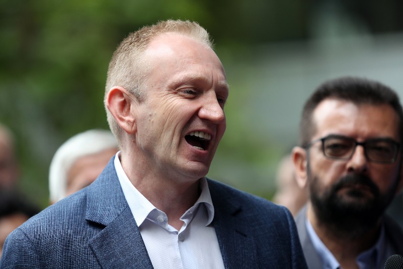 OVO POSTAJE SVE LUĐE... OVO NI KOMUNISTI NISU RADILI... Stižu oštre reakcije na Đilasov pokušaj da se obruši na patrijarha