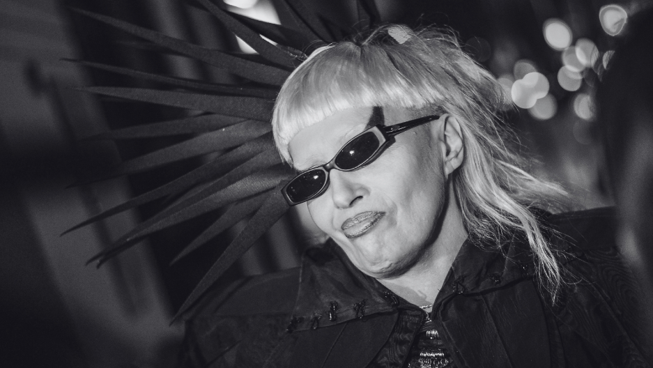 FAN ZBOG PEVAČICE POKUŠAO SAMOUBISTVO Prisustvovala nemilom događaju, pa se nakon toga se povukla iz javnosti!