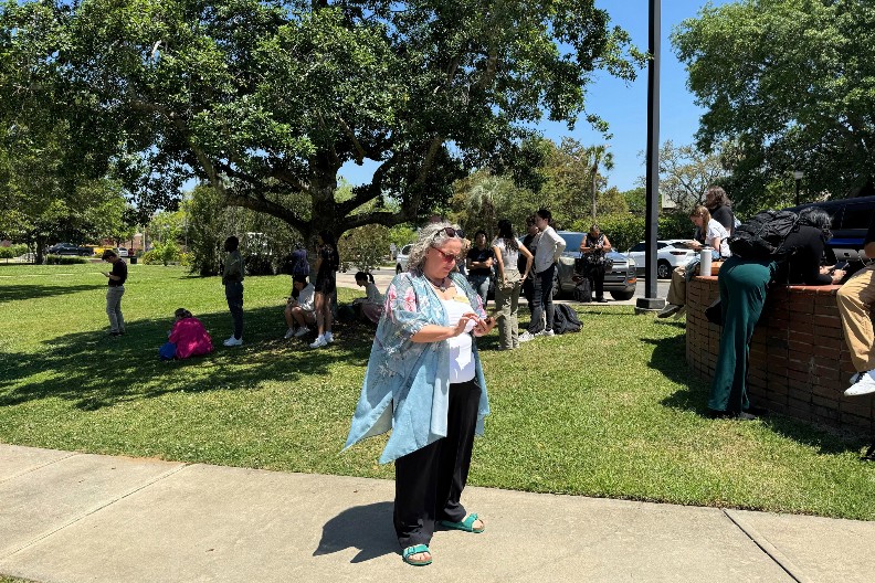 IMA MRTVIH I RANJENIH U STUDENTSKOM DOMU Isplivali detalji užasa u SAD: Ubica je student, sin šerifove zamenice... (FOTO)