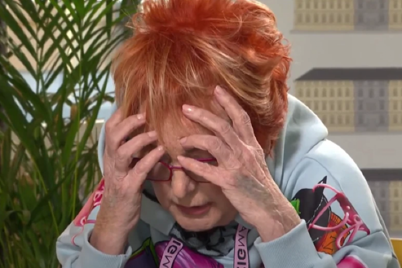 "LEŽIM, HEMIOTERAPIJA MI TEČE, A ONDA..." Objavljena srceparajuća fotka Vedrane Rudan iz bolnice!