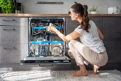 NEMA ŠTA NE PERE Evo 5 stvari koje možete staviti u mašinu za sudove, automatski će da zablistaju