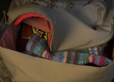 "ODMAH TO SPAKUJTE, NIJE BEZBEDNO!" Stjuardesa urlala na putnicu zbog "nepisanog pravila", umalo nastao haos (VIDEO)