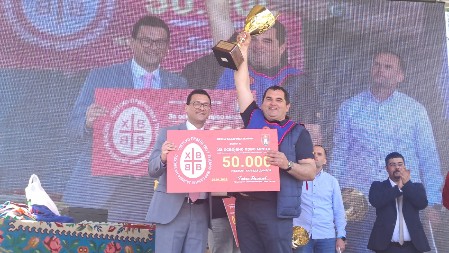 PRVI PUT  SE NADMETAO BRAT SA BRATOM Evo ko je pobednik ovogodišnje "Tucanijade" u Mokrinu (FOTO)