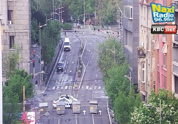 SPREČILI PRENOS POMENA ŽRTVAMA NATO AGRESIJE! Siledžije blokaderi 10 dana terorišu građane, sada je jasno za čije interese rade!